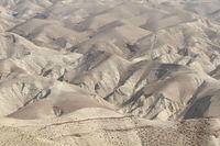 Meditando le tentazioni di Gesù nel deserto di Giuda