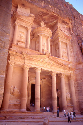 Petra. La Khaznah (Al-Khaznah) che in arabo significa "il tesoro". 