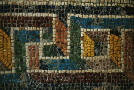 Mosaico nel Museo archeologico di Corinto