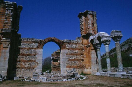 Basilica paleocristiana dei pilastri o basilica B del VI secolo