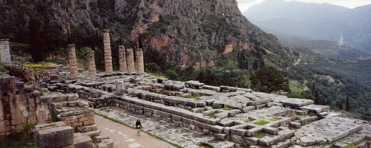 Panorama sul Tempio di Apollo a Delfi